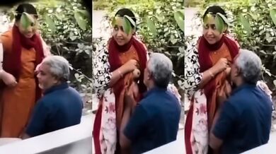 Old Uncle Sucked Young Woman’s Big Boobs in the Park Full Video