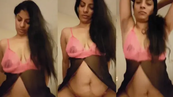 Tamil Beautiful Milf Aunty Fucking & Giving a Blowjob Full Video